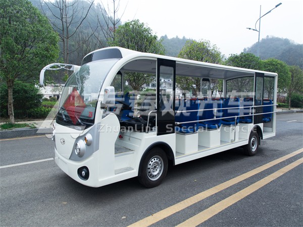 旅游观光电瓶车多少钱一辆？